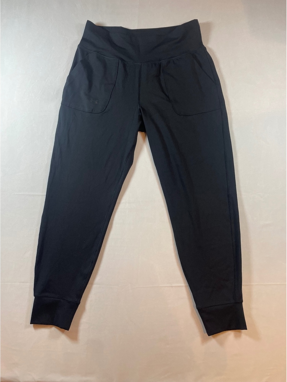 Under Armour Womens Large Black Fitted Joggers Sweatpants Cuffed Ankle